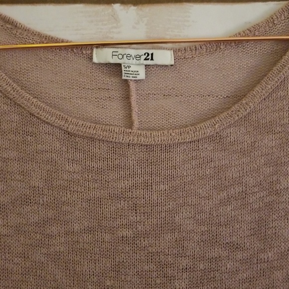 Forever 21 Top - Picture 4 of 7